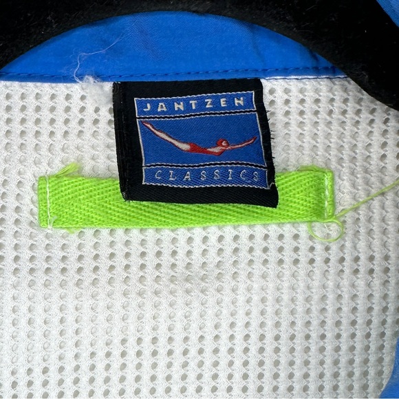 Jantzen women’s windbreaker jacket, medium - Picture 3 of 6